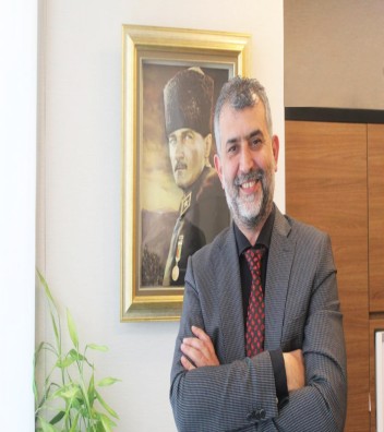 Doç. Dr. M. Akif DİRİ